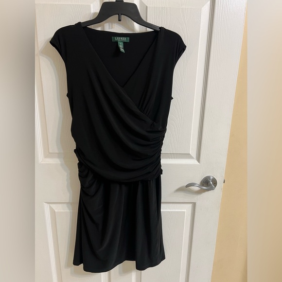 The Ralph Lauren Women’s Knee Length Sleeveless Ruched Black Dress in size 12 - Picture 1 of 8
